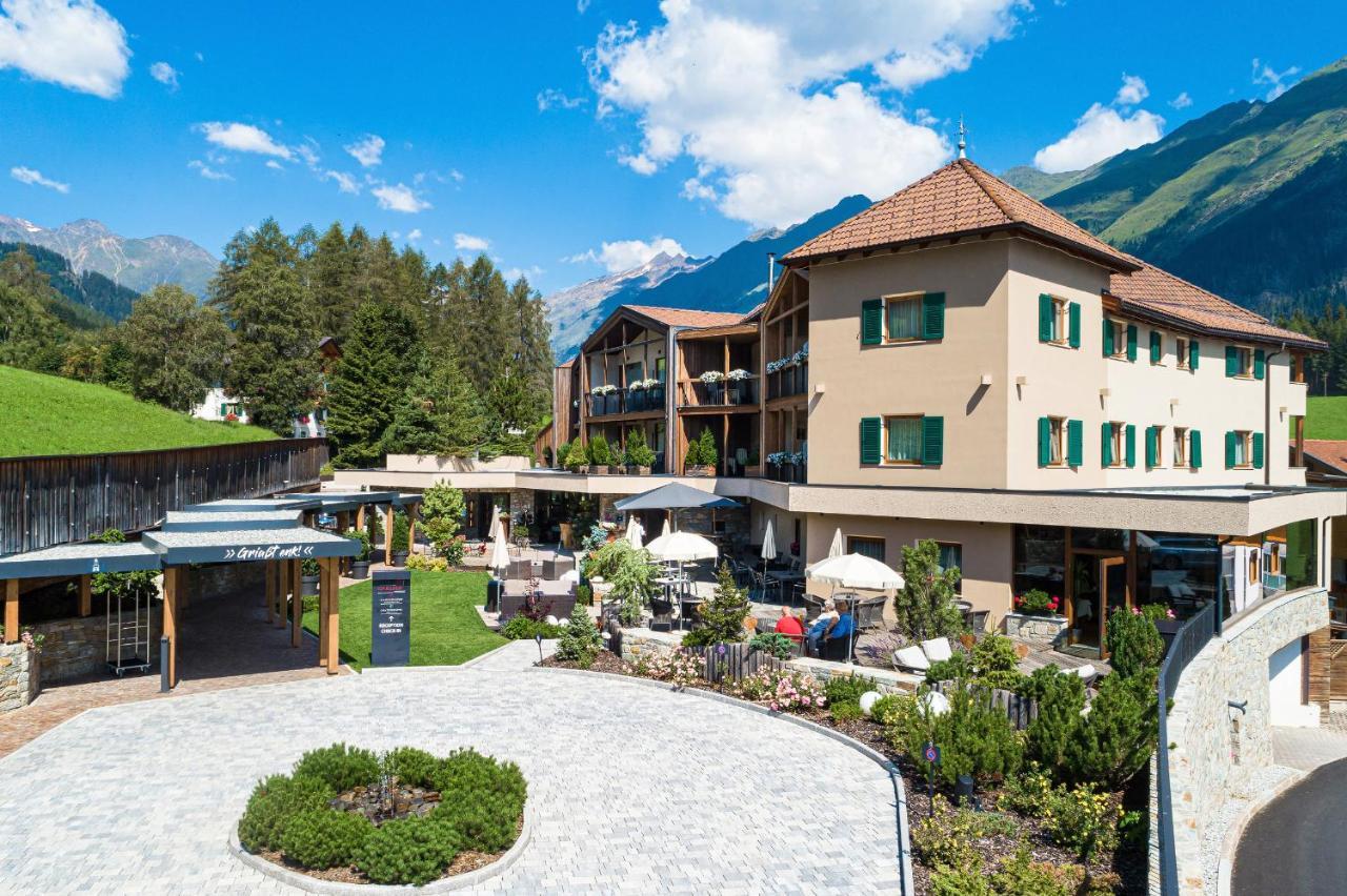 Hotel Erlebnisort Gassenhof Ridanna Exterior foto